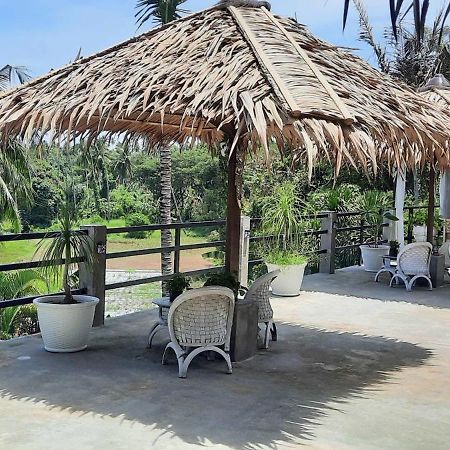 Guesthouse The 4 Fish Manado Exterior photo