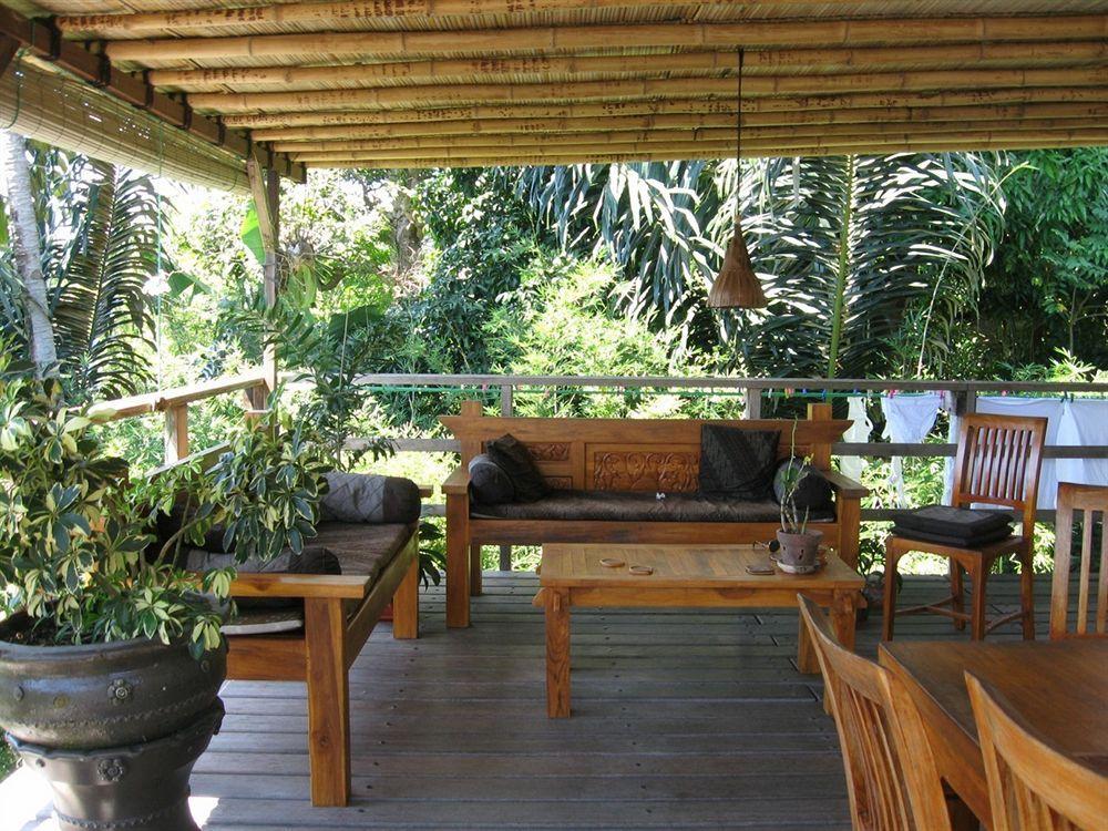 Guesthouse The 4 Fish Manado Exterior photo